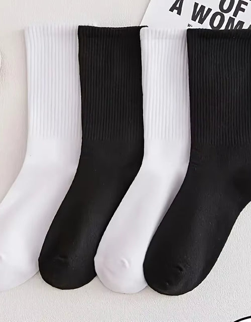 Load image into Gallery viewer, 6 Pairs of Men&#39;S Autumn and Winter Thickened Soft Comfortable Feet Black and White Solid Color Crew Socks
